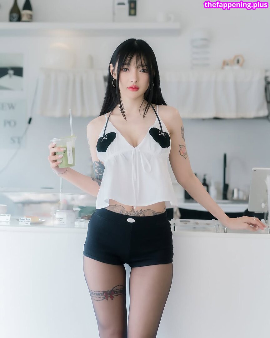 https: / nnewys 裸照OnlyFans照片 #1