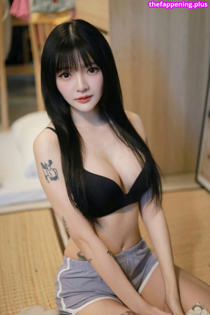 nnewy / nnewys Naken OnlyFans Foto #93