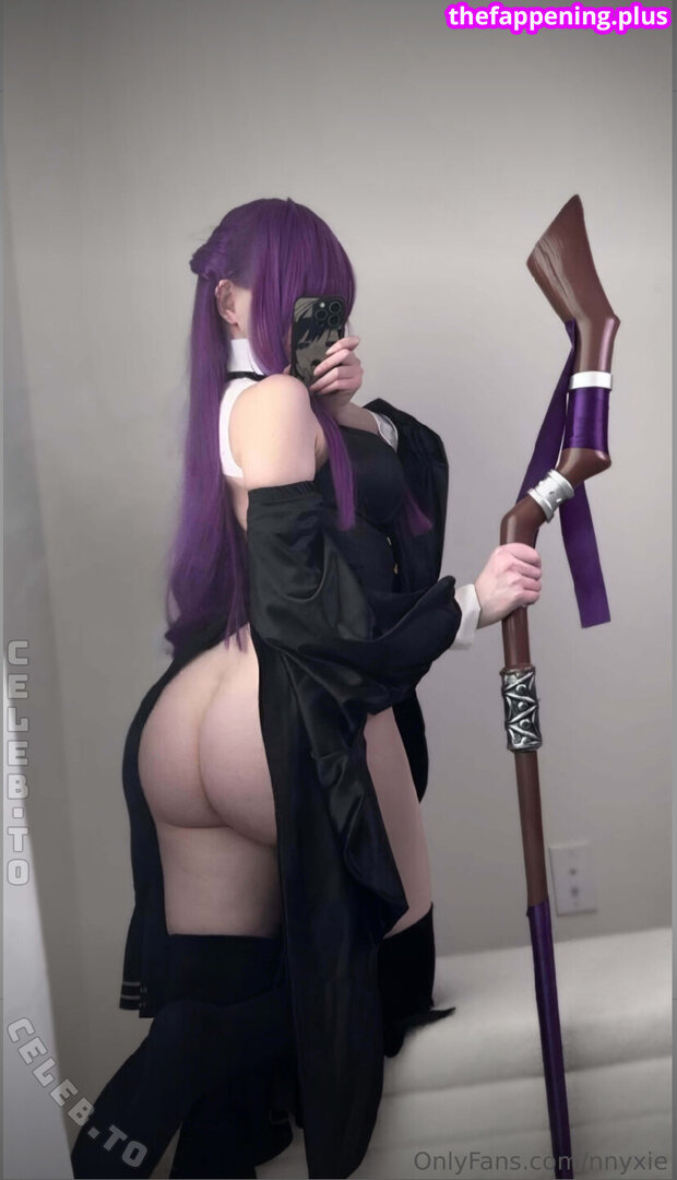https: / kltt3y / nnyxie Fotografie OnlyFans Dezbrăcată #26