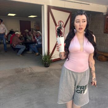 Full leaked Noah cyrus private onlyfans photo
