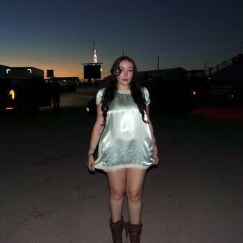 Full leaked Noah cyrus private onlyfans photo