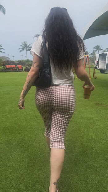 Full leaked Noah cyrus private onlyfans photo