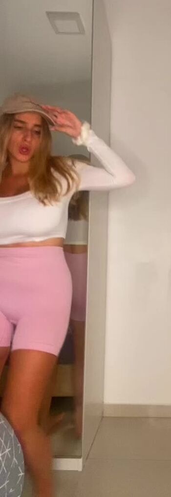 Full leaked Noaperetss private onlyfans photo