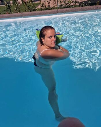 Full leaked Noemi private onlyfans photo