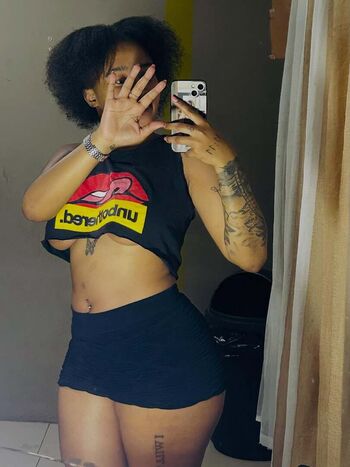 Nomonde Refiloe Mniki