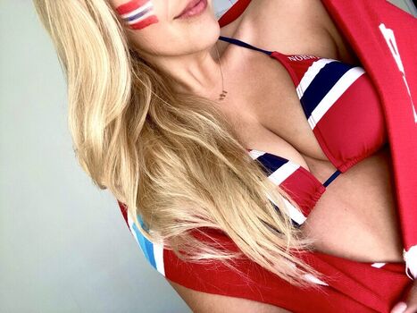 Full leaked Nordicblondeqos private onlyfans photo