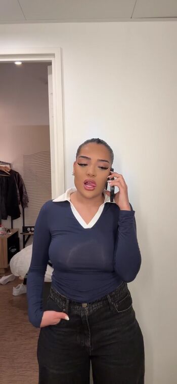Full leaked Norel bmz private onlyfans photo