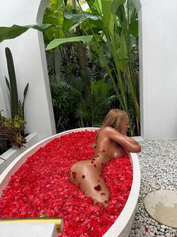 Full leaked Norwegian girls private onlyfans photo