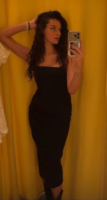 Full leaked Nour ardakani private onlyfans photo