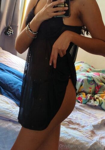Full leaked Noy y miru private onlyfans photo