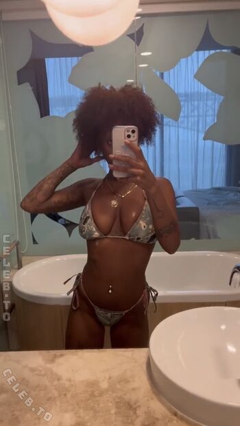 Full leaked Nura habib omer private onlyfans photo