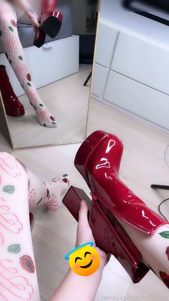 Full leaked Nylondiary private onlyfans photo