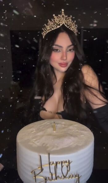 Full leaked Nyvi estephan private onlyfans photo