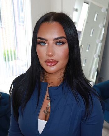 Full leaked Oasis roseman private onlyfans photo