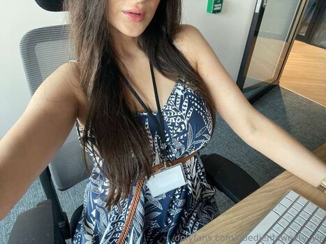 Obedient Sweetie VIP