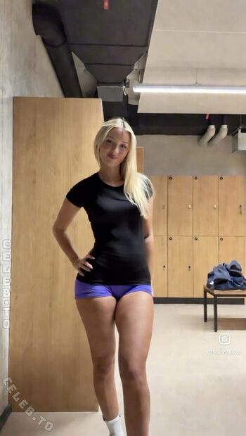 Full leaked Odessarosalive  page private onlyfans photo