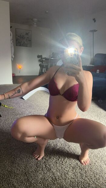 Full leaked Officialleia private onlyfans photo