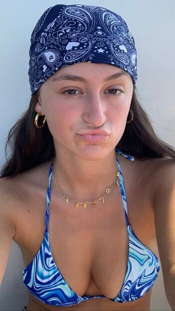Full leaked Oihana private onlyfans photo