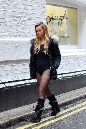 Full leaked Ola jordan page private onlyfans photo