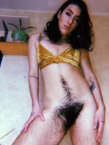 Full leaked Olivewren private onlyfans photo