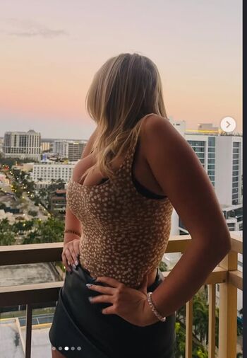 Full leaked Olivia kuehner private onlyfans photo