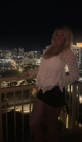 Full leaked Olivia kuehner private onlyfans photo
