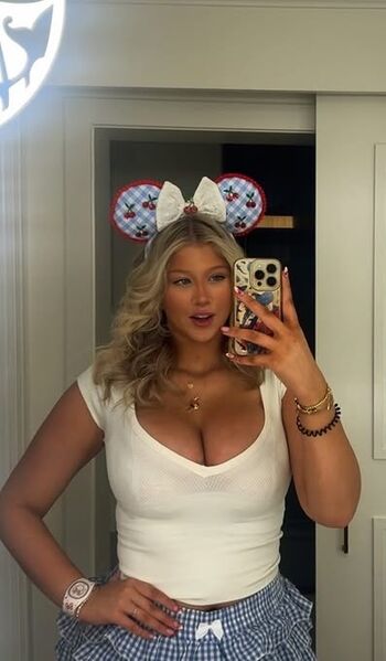 Full leaked Olivia kuehner private onlyfans photo