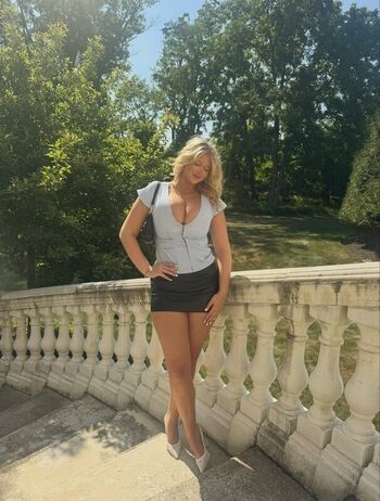 Full leaked Olivia kuehner private onlyfans photo