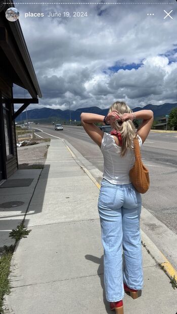 Full leaked Olivia leeson private onlyfans photo
