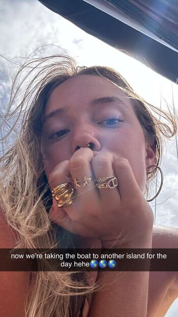 Full leaked Olivia ponton private onlyfans photo
