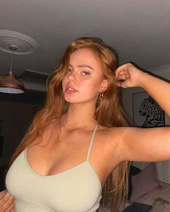 Full leaked Olivia safiri private onlyfans photo