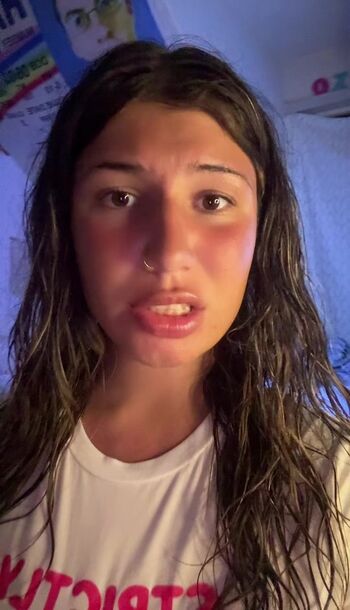 Full leaked Oliviax private onlyfans photo