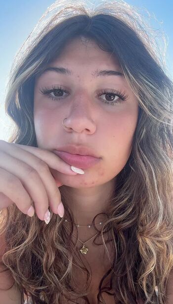 Full leaked Oliviax private onlyfans photo
