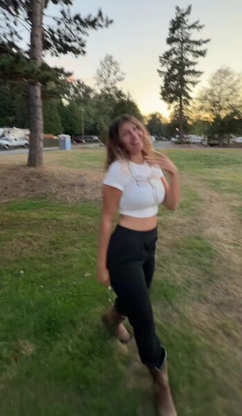 Full leaked Oliviax private onlyfans photo