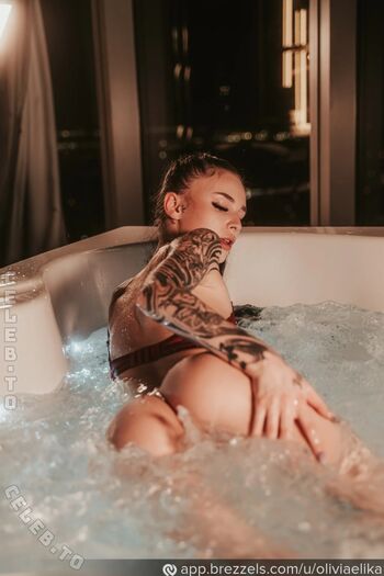 Full leaked Oliviaelika private onlyfans photo