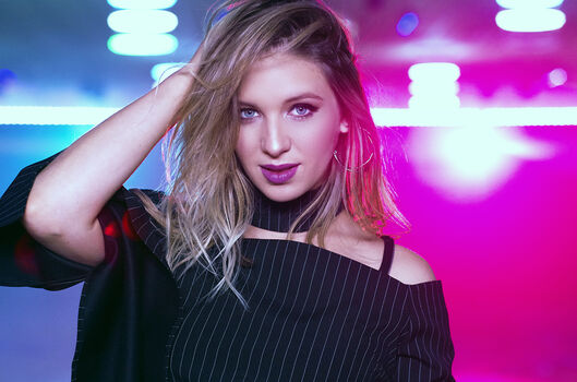 Full leaked Olivialane private onlyfans photo