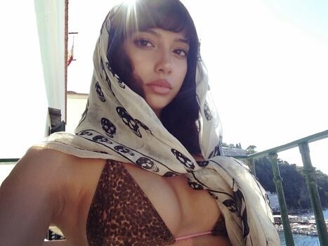 Full leaked Oliviaraynn private onlyfans photo