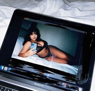Full leaked Omglove private onlyfans photo