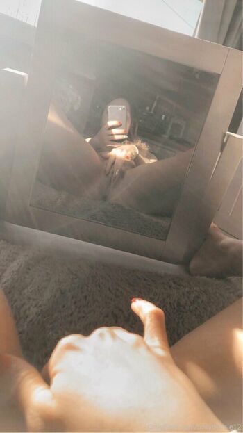 Full leaked Onlybellsie page private onlyfans photo