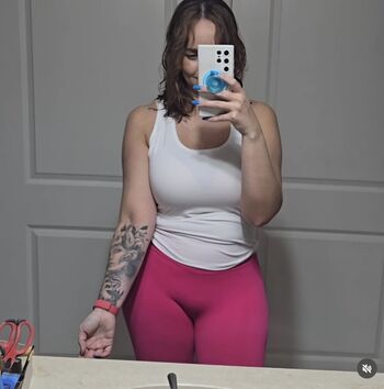 Full leaked Onlydani private onlyfans photo