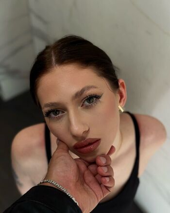 Full leaked Onlykissy private onlyfans photo