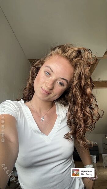 Full leaked Onlyx emilia private onlyfans photo
