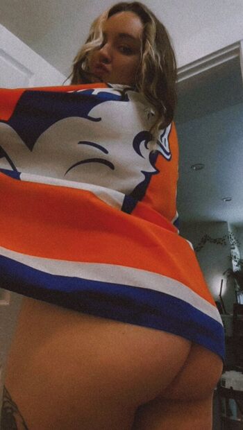 Full leaked Oohkarlalala private onlyfans photo