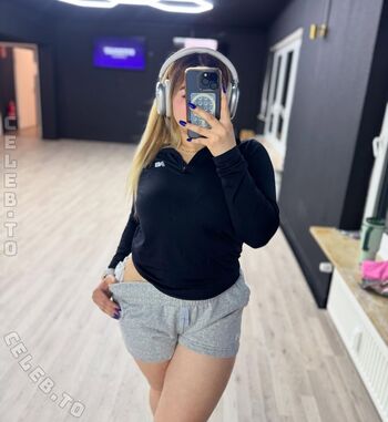 Full leaked Oriannafox private onlyfans photo