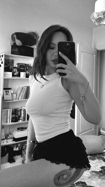 Full leaked Oz basak page private onlyfans photo