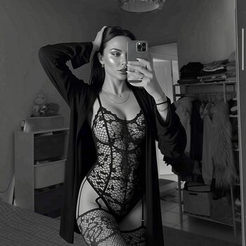 Full leaked Oz basak private onlyfans photo