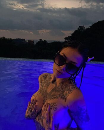 Full leaked Ozzora private onlyfans photo