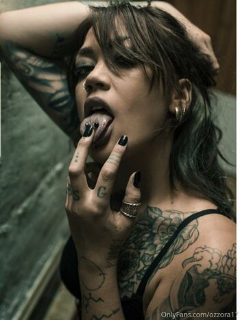 Full leaked Ozzora private onlyfans photo