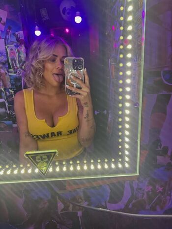 Paige Vanzant