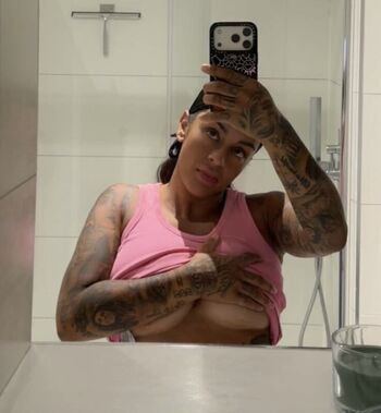 Full leaked Paigey cakey private onlyfans photo